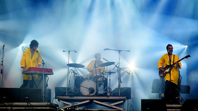 Apresentação da banda O Terno, no segundo dia do Festival Lollapalooza 2015, no Autódromo de Interlagos, em São Paulo​