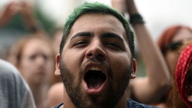 Público no primeiro dia do Lollapalooza 2015, em São Paulo