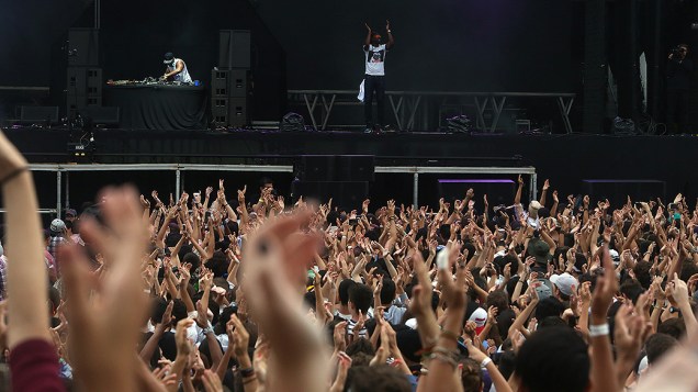 Público durante apresentação da banda Rudimental, no segundo dia do Festival Lollapalooza 2015, no Autódromo de Interlagos, em São Paulo