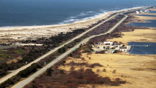 Visão aérea de área próxima a Gilgo Beach, onde foram encontrados corpos