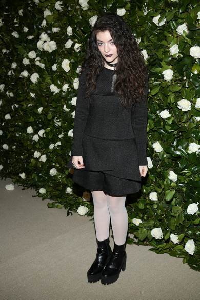 A cantora Lorde no Museu de Arte Moderna de Nova York