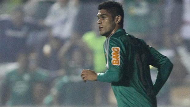 Luan fez o primeiro gol da vitória do Palmeiras