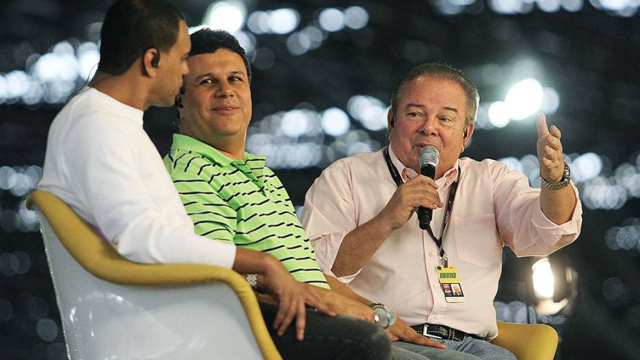 Luciano do Valle durante coletiva de imprensa da Fórmula Indy 300, em abril