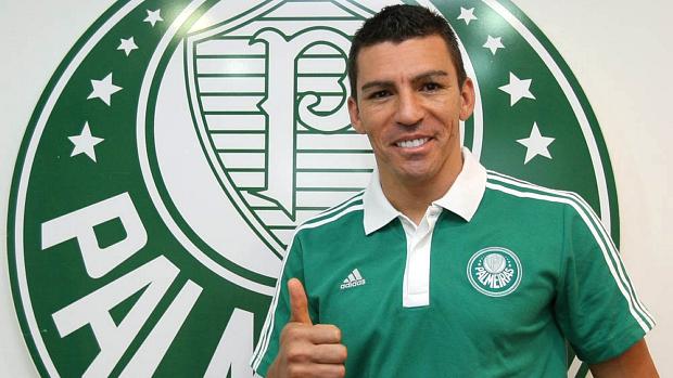 Lúcio é o novo reforço do Palmeiras para a temporada 2014
