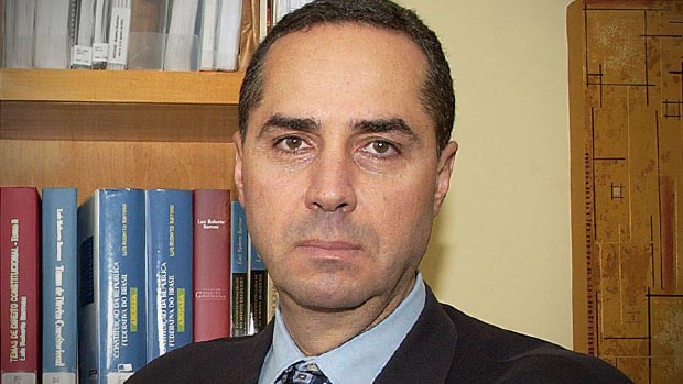 O advogado constitucionalista Luís Roberto Barroso, em seu escritório no centro do Rio de Janeiro