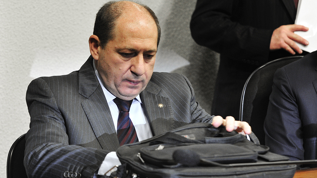 Luiz Antonio Pagot, ex-diretor do Departamento Nacional de Infraestrutura (Dnit), presta depoimento aos parlamentares da Comissão Parlamentar de Inquérito (CPI) do Cachoeira, em Brasília