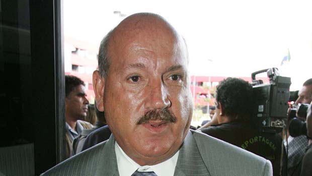Luiz Henrique: “Haverá exceção para obras de interesse público. O Brasil tem pressa”