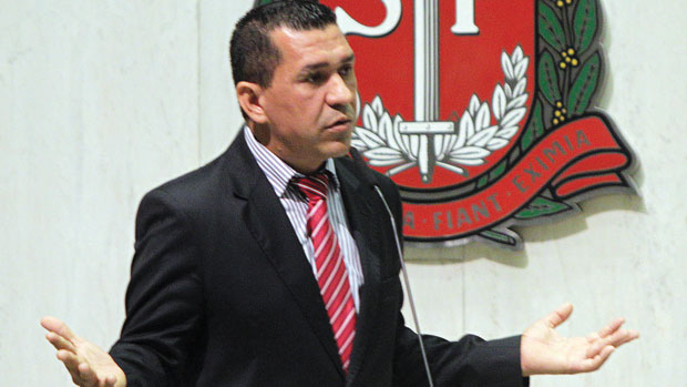 FAZER O QUÊ? - O deputado Moura nega relação com o PCC, mas a facção gosta dele