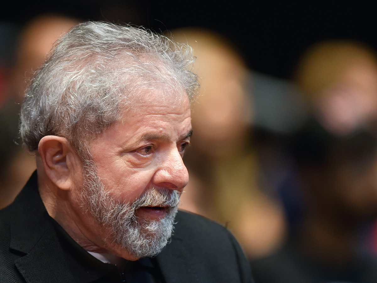 A promotoria investiga a ajuda da OAS a Lula ao reformar apartamento no Guarujá