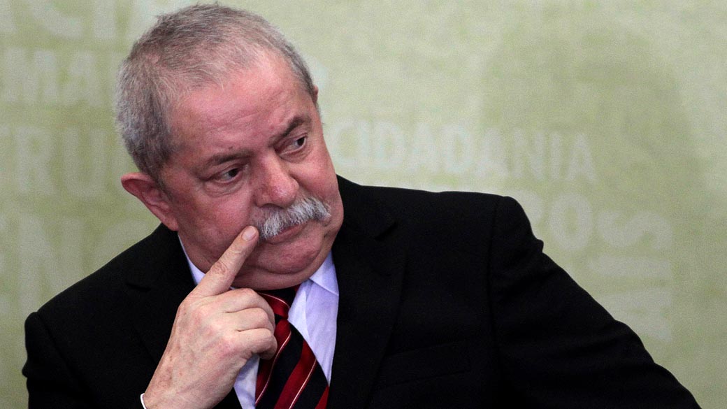 O ex-presidente Lula disse que petistas precisam se renovar