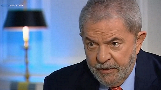 Lula teria sido pressionado por 'bicheiros' para liberar o patrocínio às escolas