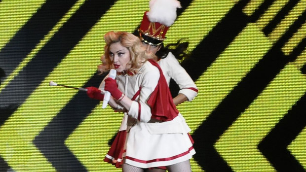 Madonna no show que encerrou a turnê MDNA pelo país, em Porto Alegre (09/12/2012) Madonna no show que encerrou a turnê MDNA pelo país, em Porto Alegre (09/12/2012)