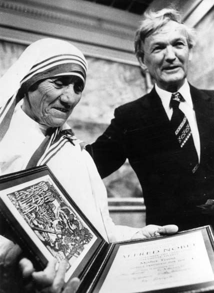 Em dezembro de 1979 Madre Teresa de Calcutá recebeu o Prêmio Nobel em Oslo, na Noruega
