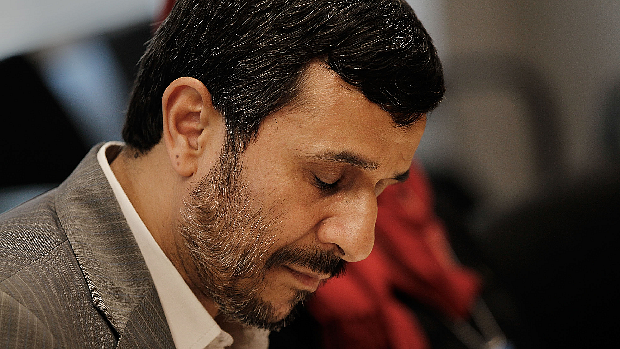 O presidente do Irã Mahmoud Ahmadinejad quer discutir questões mundiais com Barack Obama
