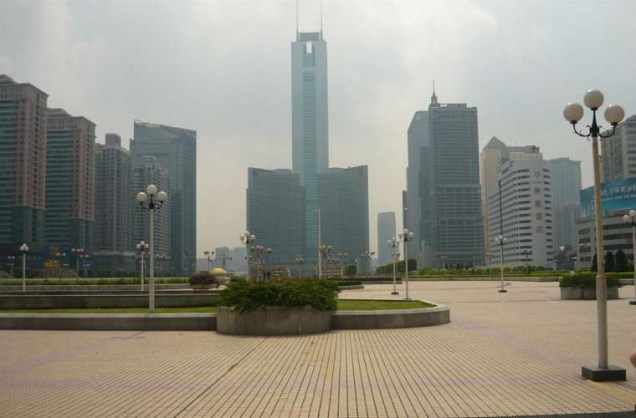 Os 391 metros do CITIC Plaza, em Guangzhou, na China.