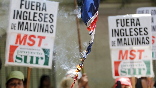 Protesto sindical em Buenos Aires pede saída de britânicos das Malvinas