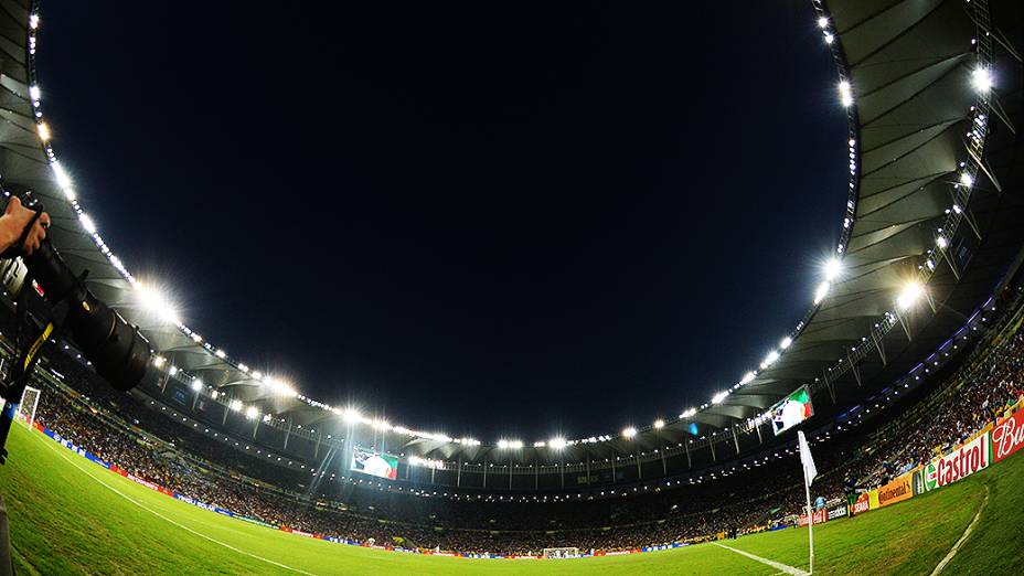 Torcedores voltam ao Maracanã e Itália vence o México pela Copa das Confederações