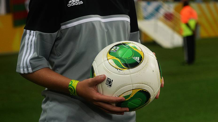 Torcedores voltam ao Maracanã e Itália vence o México pela Copa das Confederações