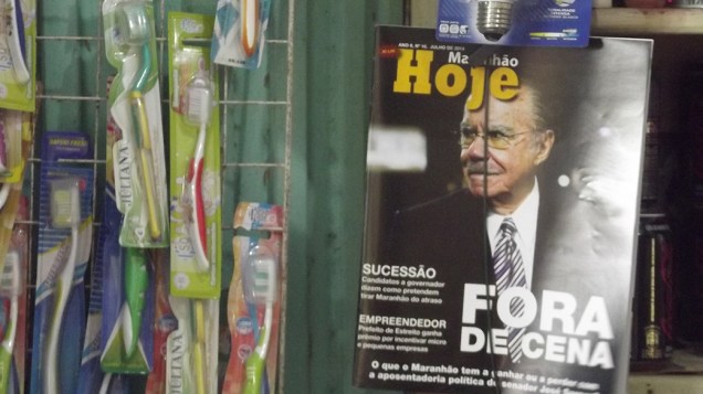 Revista em loja de São Luís destaca aposentadoria de Sarney