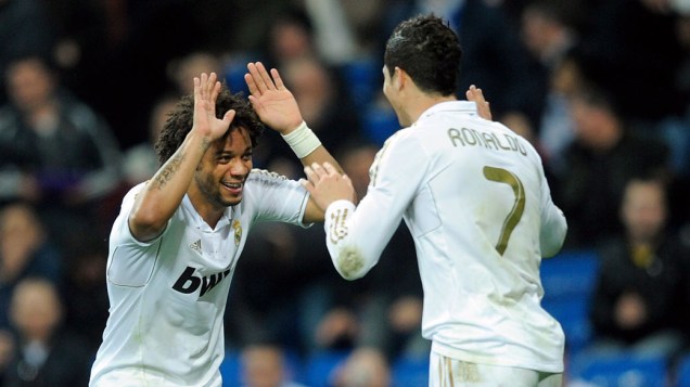 Cristiano Ronaldo e Marcelo comemoram gol em partida contra o Espanyol válida pelo campeonato espanhol