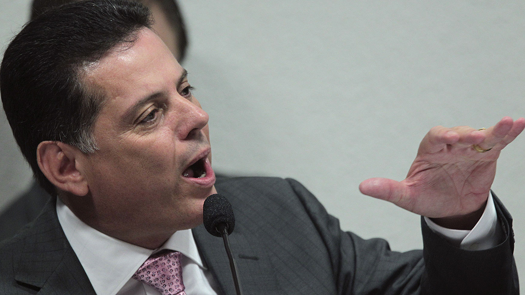 O governador de Goiás, Marconi Perillo (PSDB), depõe na CPI do Cachoeira, em Brasília, nesta terça-feira