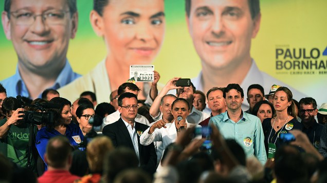 Candidata à Presidência da República pelo PSB, Marina Silva, junto com seu vice, Beto Albuquerque, participa de evento de campanha em Florianópolis (SC) - 23/09/2014