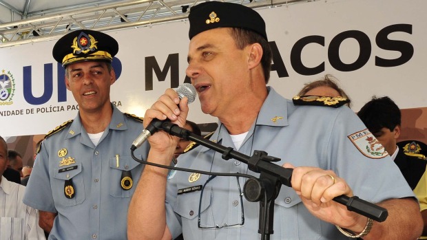 O coronel Mário Sérgio discursa na inauguração da 13ª UPP: tropa sobreviveu à maratona da cobertura ao vivo da operação no Alemão