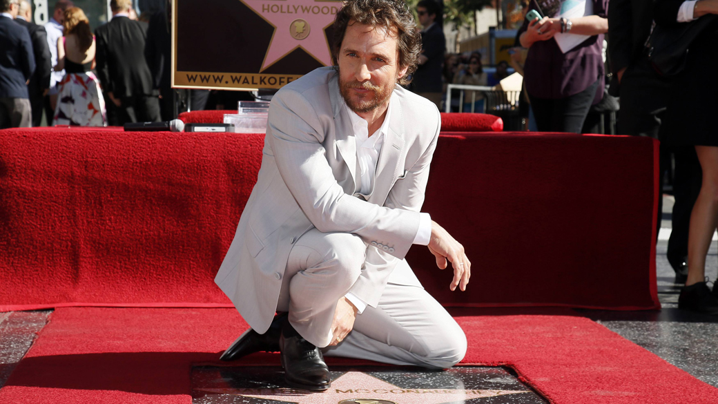 Matthew McConaughey recebe estrela na Calçada da Fama