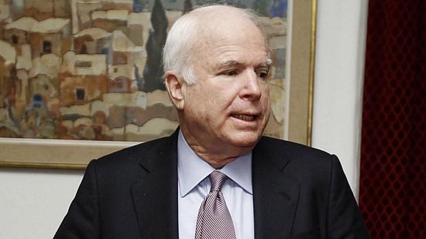 "Quanto mais tempo continuar assim, piores são nossas possibilidades", disse McCain