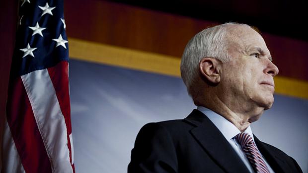John McCain é um dos senadores que advertiram que o apoio ao Egito está em perigo no Congresso