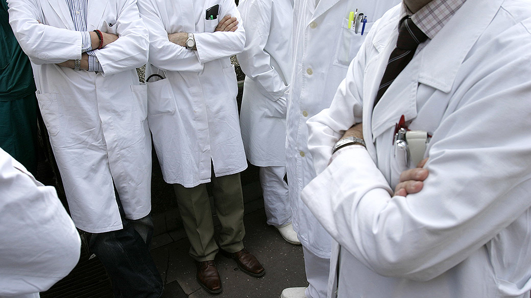 Falsos médicos trabalharam na região de Sorocaba (SP) e recebiam até R$ 60 mil