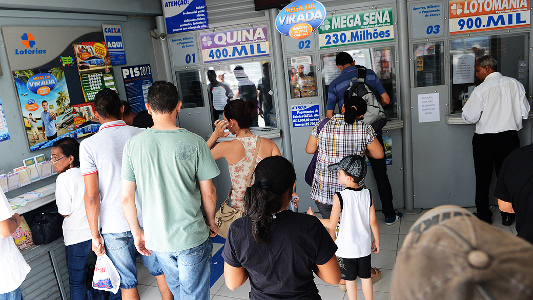 Mega da Virada: site da Caixa tem fila de espera para apostas