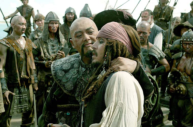 O longa <em>Piratas do Caribe: No Fim do Mundo</em>, estrelado por Johnny Depp, conseguiu 958 milhões de dólares.