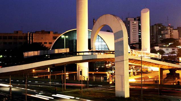 Projetado por Oscar Niemeyer, o Memorial da América Latina foi inaugurado em 18 de março de 1989, em São Paulo