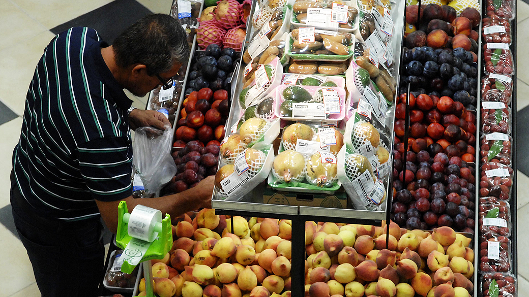 Os alimentos foram os grandes vilões do IPCA de 2013, que registrou alta de 5,91% no ano passado