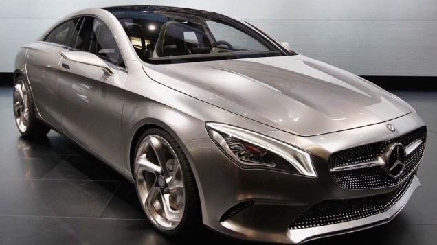 Mercedes-Benz CSC (Concept Style Coupe): deve ter  motor a gasolina com 211 cavalos, tração integral e transmissão automática de sete marchas com embreagem dupla