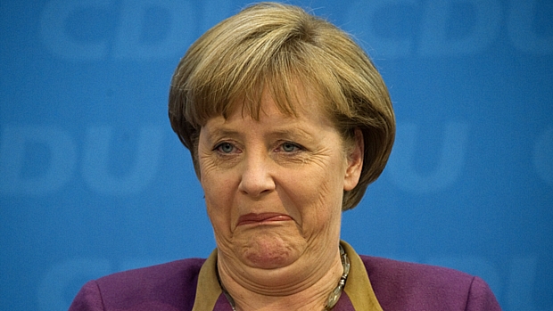 A premiê alemã, Angela Merkel, durante entrevista coletiva nesta segunda-feira