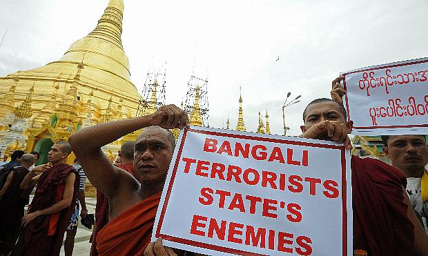 Budistas protestam em Mianmar