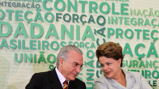 Michel Temer e Dilma Rousseff durante o lançamento do Plano Estratégico de Fronteiras, em Brasília