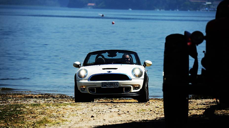 Mini Cooper S Roadster: frente segue a linha das outras versões