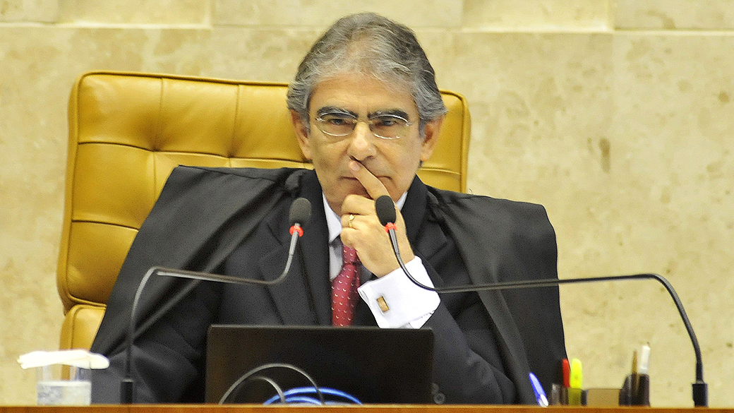 Carlos Ayres Britto: "Onde o preconceito dá as cartas se nega o pluralismo"