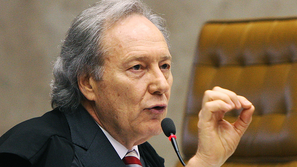 Ministro do Supremo Tribunal Federal (STF), Ricardo Lewandovisk durante julgamento do mensalão, em 12/09/2012