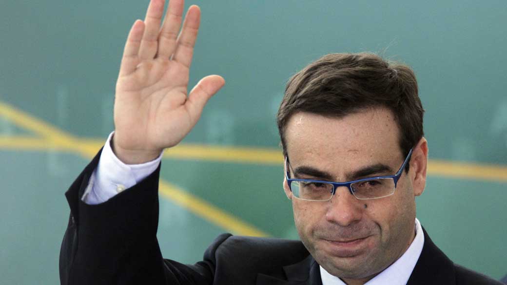 O ministro do Trabalho Brizola Neto durante sua posse, em Brasília, em abril de 2012