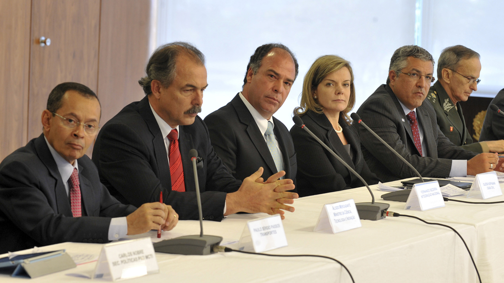 Ministros em foco: reuniões ministeriais com a presidente Dilma devem repercutir ao longo da semana