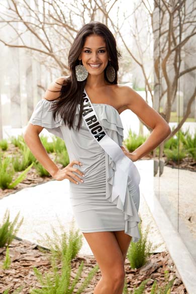 A costarriquenha Johanna Solano, candidata a Miss Universo 2011