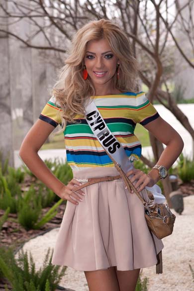 A cipriota Karantoni Andriani, candidata a Miss Universo 2011
