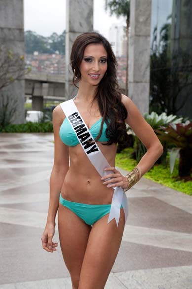 A alemã Valeria Bystritskaia, candidata a Miss Universo 2011