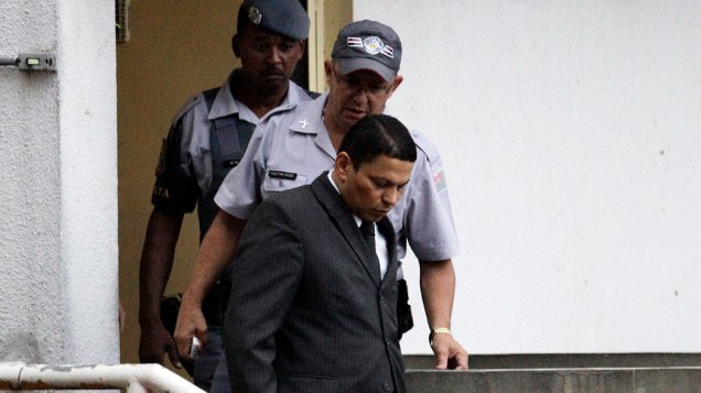 Mizael Bispo deixa o fórum de Guarulhos após ter sido condenado pelo assassinato da advogada Mercia Nakashima