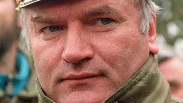 Ratko Mladic é o mais proeminente procurado por crimes de guerra na região dos Bálcãs