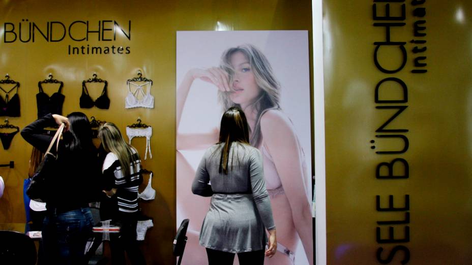 Stand de Gisele Bündchen na oitava edição do Salão Moda Brasil